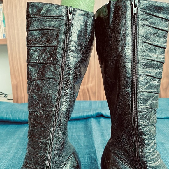 Miz Mooz Black Tall Boots. - Picture 4 of 11